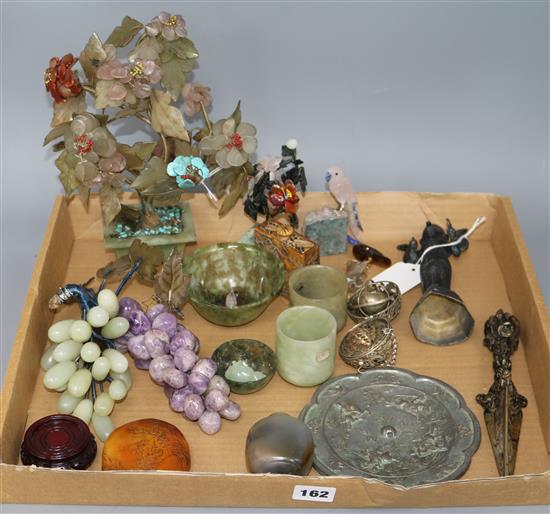 A quantity of Chinese hardstone flowers, bowls, etc